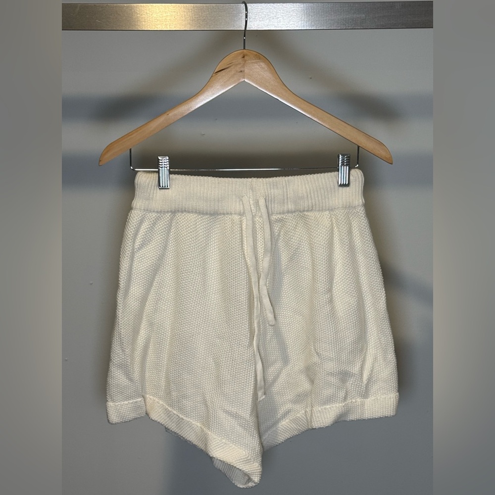 High Waist Cream Knit Shorts